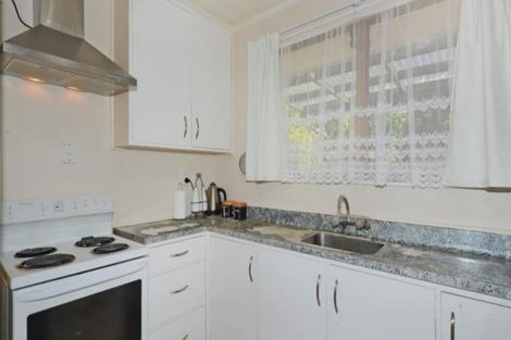 Photo of property in 2/110 Pinehaven Road, Pinehaven, Upper Hutt, 5019