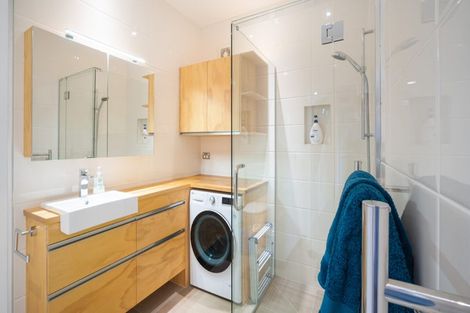 Photo of property in 44 Augusta Street, Redcliffs, Christchurch, 8081