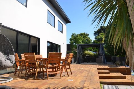 Photo of property in 32a Aubrey Street, New Plymouth, 4310