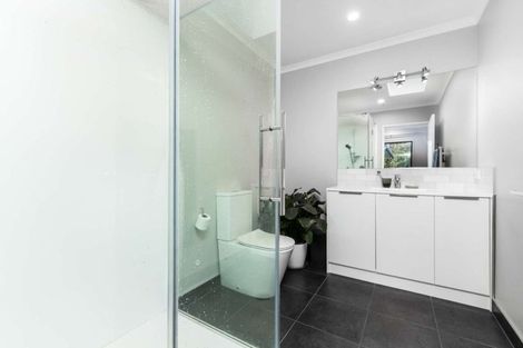 Photo of property in 3/86 Kauri Road, Birkenhead, Auckland, 0626