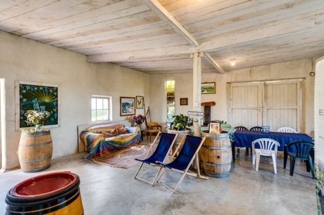 Photo of property in 50 Clifton Road, Tongaporutu, Urenui, 4378