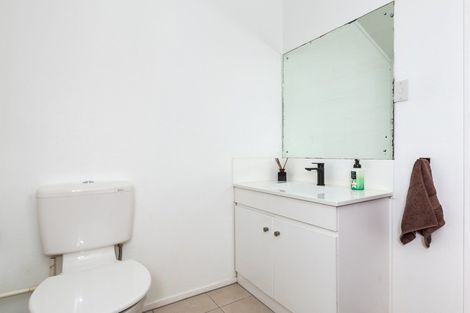 Photo of property in 96 Hyde Avenue, Richmond Heights, Taupo, 3330