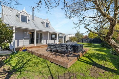 Photo of property in 1/17d Te Maru Place, Redwood, Christchurch, 8051