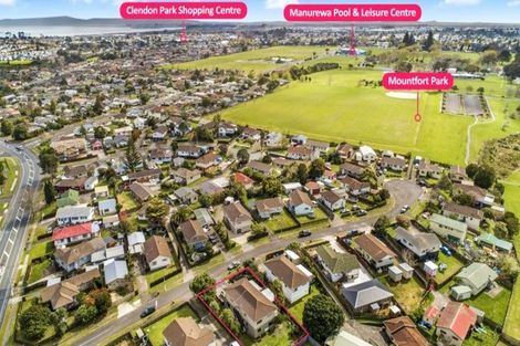 Photo of property in 6 Southview Place, Wattle Downs, Auckland, 2102