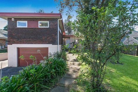 Photo of property in 52 Lawrence Crescent, Hillpark, Auckland, 2102