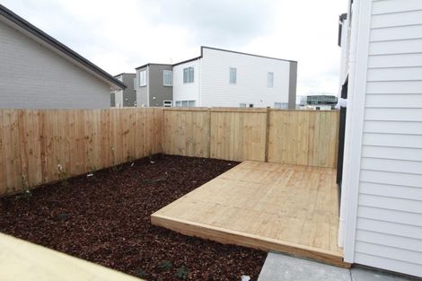 Photo of property in 5 Karokaro Road, Takanini, 2112