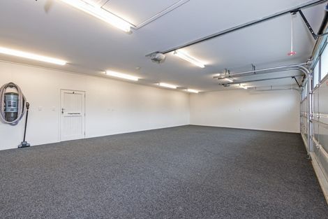 Photo of property in 18 Brightwater Terrace, Terrace End, Palmerston North, 4410