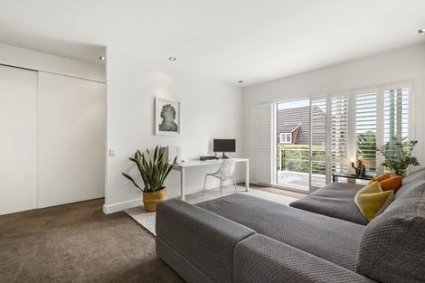 Photo of property in 7/258 Hurstmere Road, Takapuna, Auckland, 0622