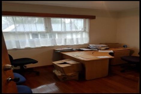 Photo of property in 34 Lincoln Road, Henderson, Auckland, 0610