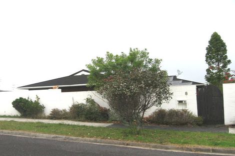 Photo of property in 8 Heaton Grove, Chatswood, Auckland, 0626