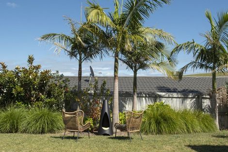 Photo of property in 208 Ballintoy Park Drive, Welcome Bay, Tauranga, 3175