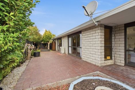 Photo of property in 16 Fernbrook Place, Mairehau, Christchurch, 8013