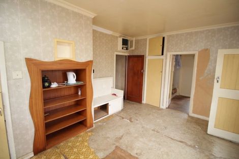 Photo of property in 69 Bridge Street, Bulls, 4818