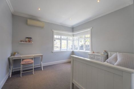 Photo of property in 9 Malcolm Avenue, Cashmere, Christchurch, 8022