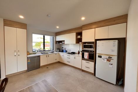 Photo of property in 12 Albert Pryor Avenue, Henderson, Auckland, 0612