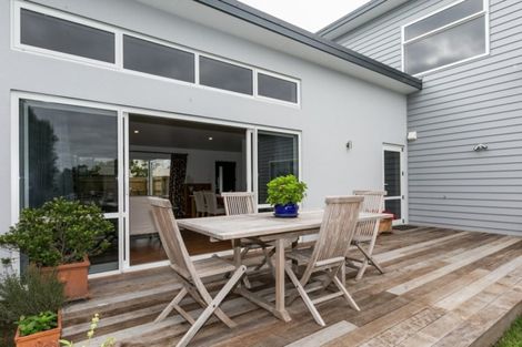 Photo of property in 6 Gladstone Road, Bluff Hill, Napier, 4110