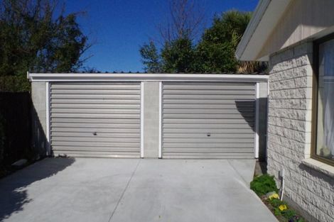 Photo of property in 2/14 Resolution Place, Bryndwr, Christchurch, 8053