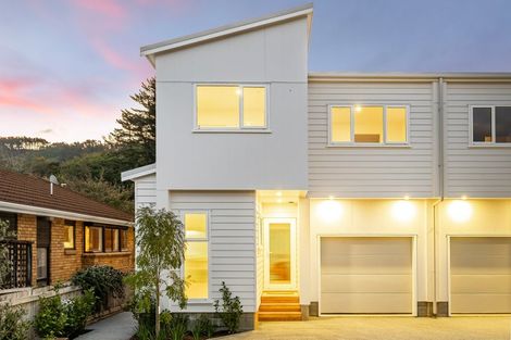 Photo of property in 83d Oxford Street, Tawa, Wellington, 5028