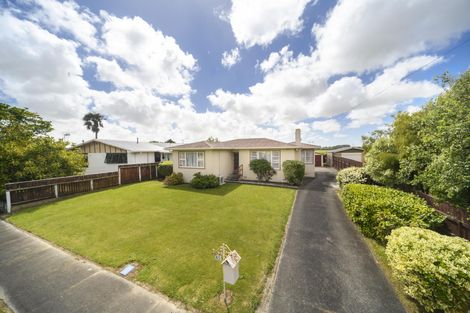 Photo of property in 65 Sutherland Crescent, Westbrook, Palmerston North, 4412