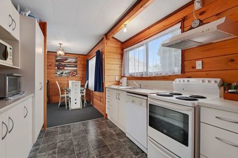 Photo of property in 28 Mahi Road, Te Kauwhata, 3710