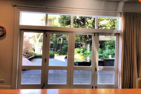 Photo of property in 15 Park Street, Thorndon, Wellington, 6011