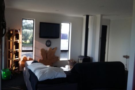 Photo of property in 16 London Street, Kimbolton, Feilding, 4777