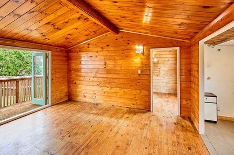 Photo of property in 3 Clematis Grove, Maungaraki, Lower Hutt, 5010