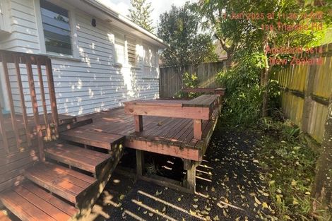 Photo of property in 1/128 Triangle Road, Massey, Auckland, 0614