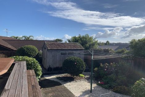 Photo of property in 56 Oliver Road, Eastern Beach, Auckland, 2012