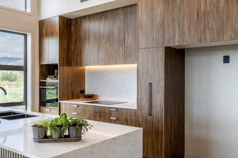 Photo of property in 8 Mirek Street, Waikanae, 5036