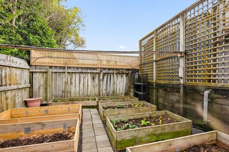 Photo of property in 15 San Priamo Place, Paraparaumu Beach, Paraparaumu, 5032