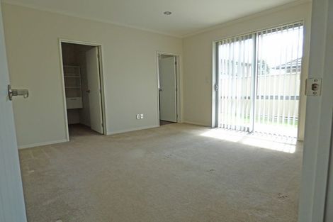 Photo of property in 7 Erceg Way, Rosehill, Papakura, 2113