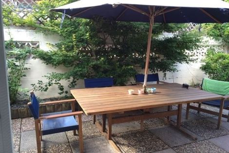 Photo of property in 2/42 Luton Avenue, Sunnyhills, Auckland, 2010