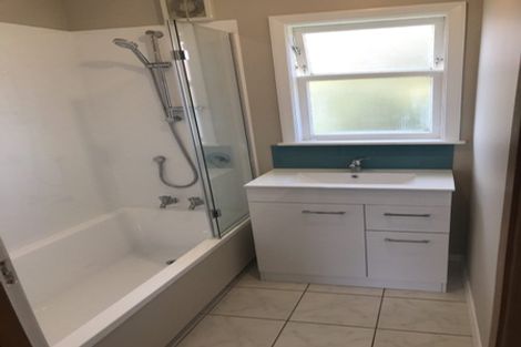 Photo of property in 88 Ruskin Road, Newlands, Wellington, 6037