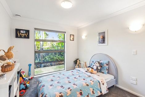 Photo of property in 185 Te Moana Road, Waikanae, 5036