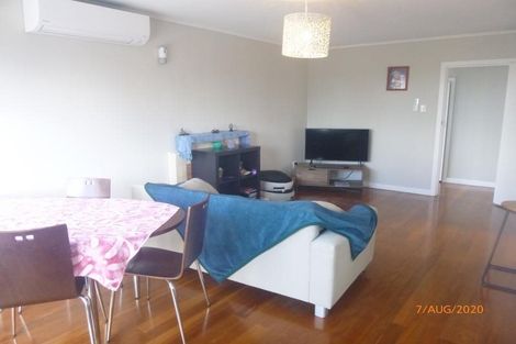 Photo of property in 7 Tatau Way, Te Atatu Peninsula, Auckland, 0610