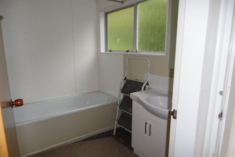 Photo of property in 2 Rajkot Terrace, Broadmeadows, Wellington, 6035