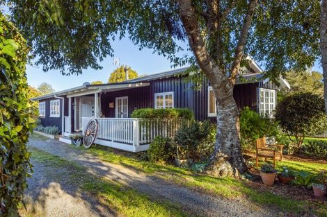 Photo of property in 16 Waitoki Road, Waitoki, Kaukapakapa, 0871