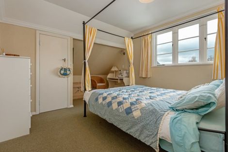 Photo of property in 6 Montgomery Terrace, Hokowhitu, Palmerston North, 4410