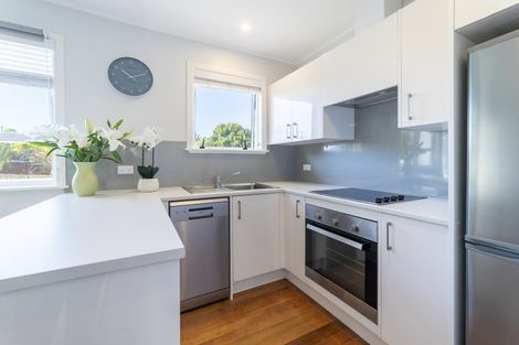 Photo of property in 2/14 Waterloo Road, Milford, Auckland, 0620