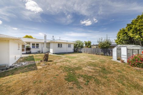 Photo of property in 6 Tabak Crescent, Takaro, Palmerston North, 4412