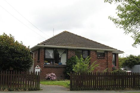 Photo of property in 11 Bevin Place, Bryndwr, Christchurch, 8053