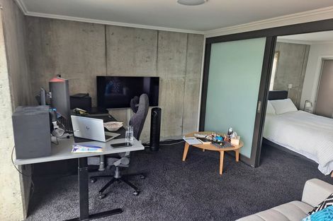 Photo of property in Frame Apartments, 1401/111 Molesworth Street, Thorndon, Wellington, 6011