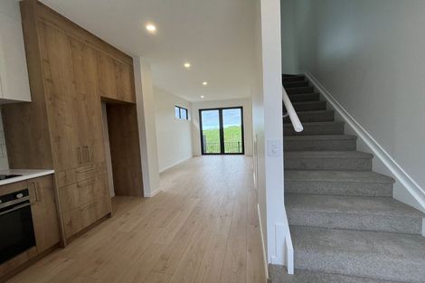 Photo of property in 8/23 Makomako Drive, Orewa, 0931