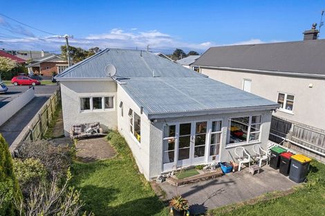 Photo of property in 42 Hargest Crescent, Saint Kilda, Dunedin, 9012