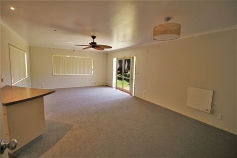 Photo of property in 100 Dixon Road, Glenview, Hamilton, 3206