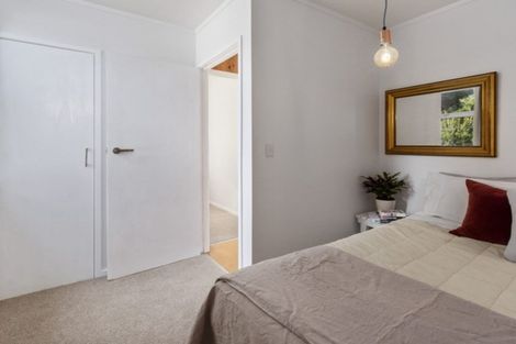 Photo of property in 3 Ferndale Avenue, Leigh, 0985