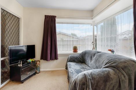 Photo of property in 64 Eureka Street, Aranui, Christchurch, 8061