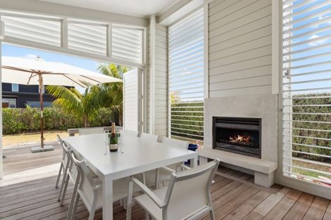 Photo of property in 15 Kewai Street, Omaha, 0986