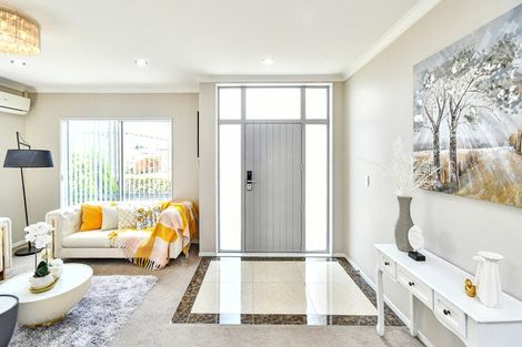 Photo of property in 11 Rohi Place, Flat Bush, Auckland, 2019